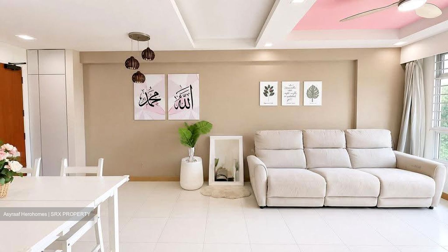Blk 426A Floral Spring @ Yishun (Yishun), HDB 4 Rooms #608609561